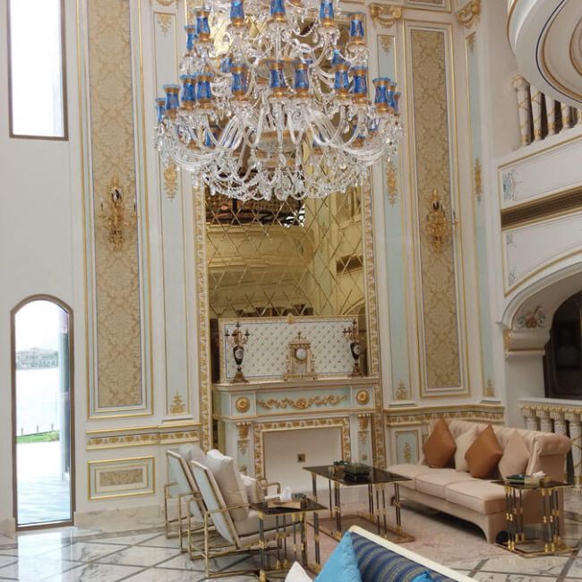 Private-residence-Dubai-lustre-cristal-1