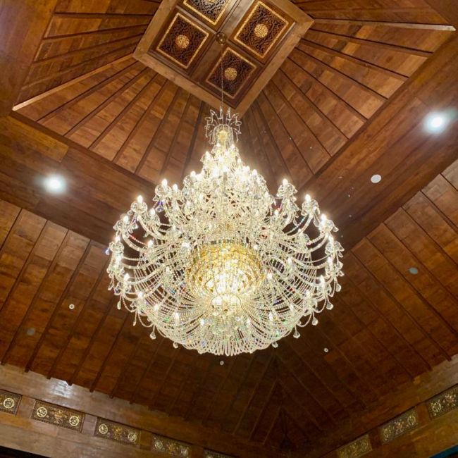 Mosque-Indonesia-lustre-cristal-1