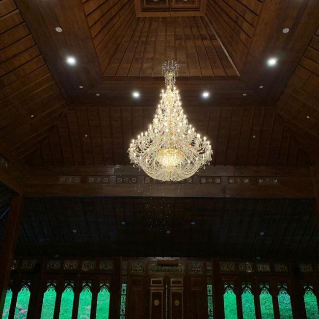 Mosque-Indonesia-lustre-cristal-3